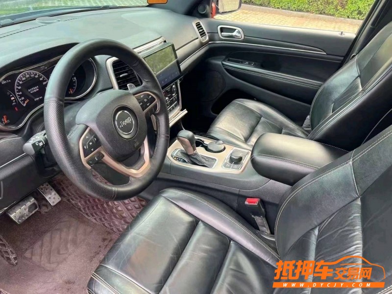 濰坊17年Jeep大切諾基2