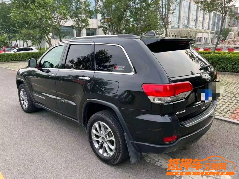 濰坊17年Jeep大切諾基1