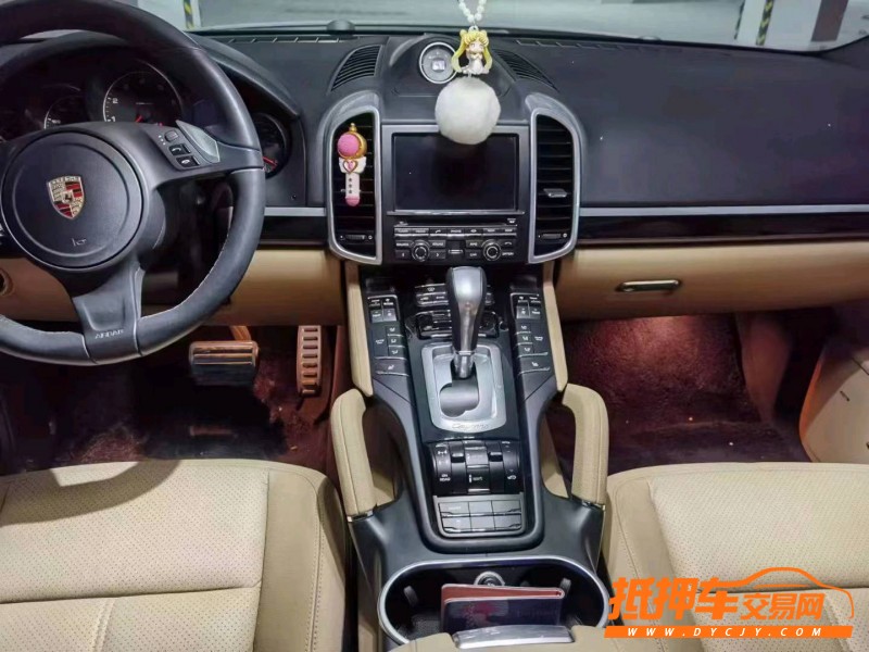 渭南15年保時捷卡宴2