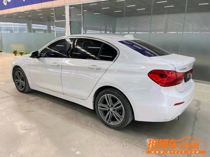 潍坊19年宝马1系5