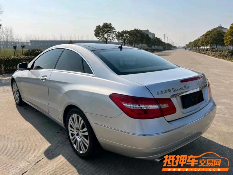 盐城11年奔驰E6