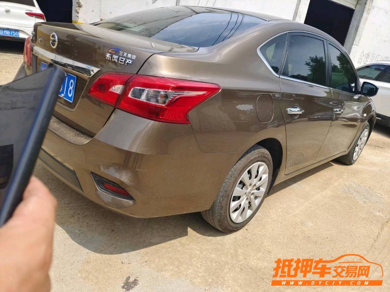 邵陽20年日產軒逸2