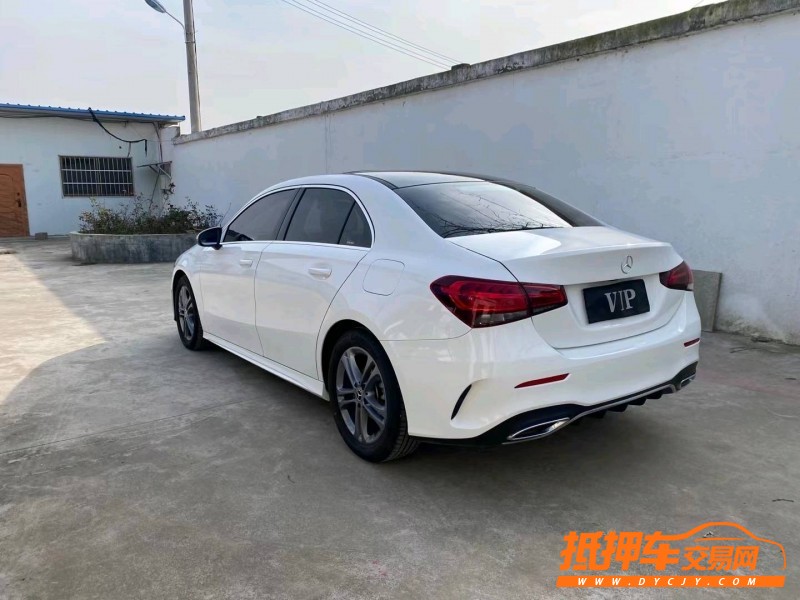 徐州21年奔驰A8