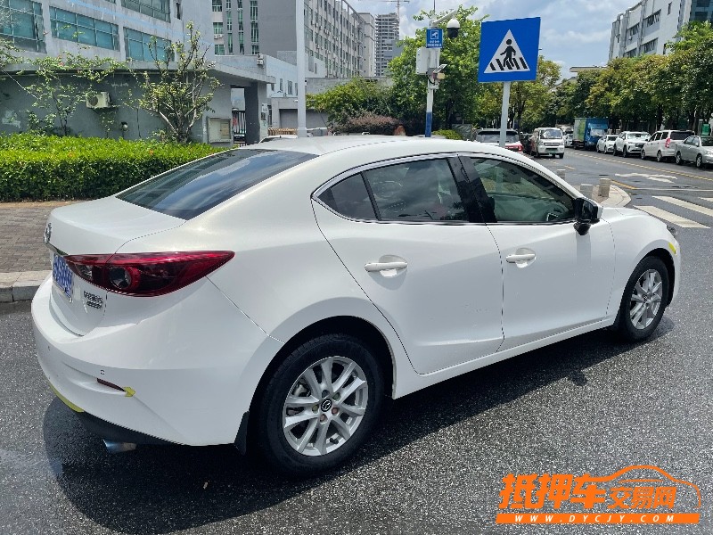 深圳19年馬自達昂克賽拉1