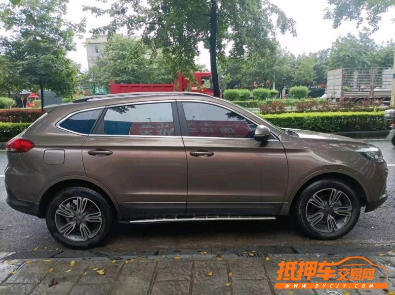 欽州16年獵豹汽車CS105