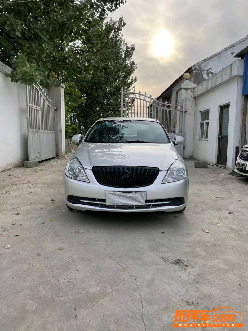 徐州16年别克凯越1