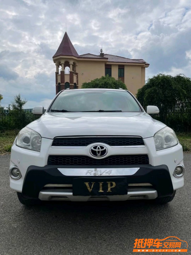 沈阳13年丰田RAV41