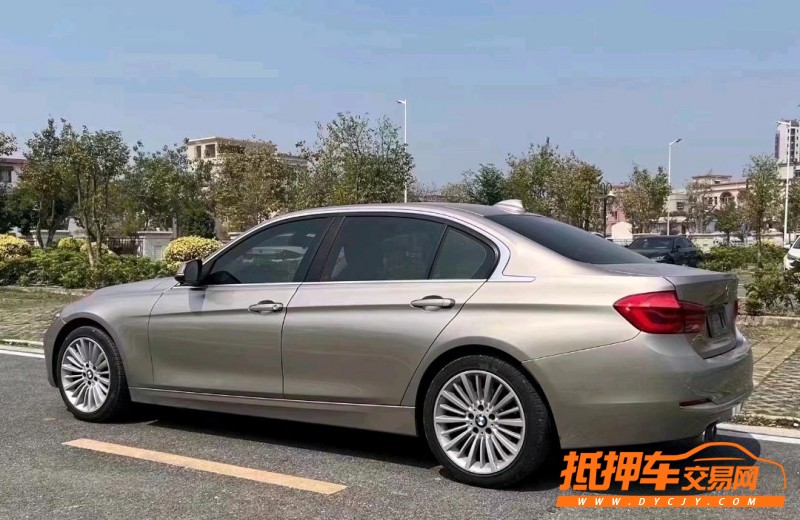 中山18年宝马3系4
