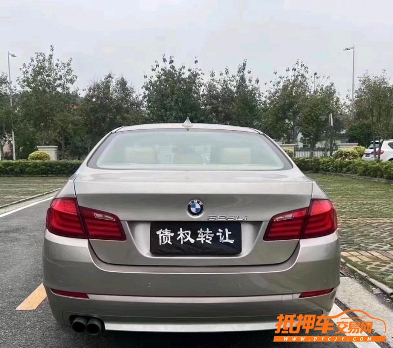 中山13年宝马3系5
