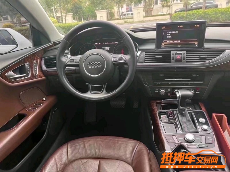 中山14年奥迪A7L6