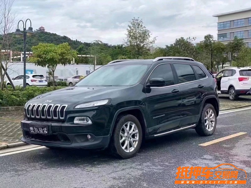 中山16年Jeep自由光2