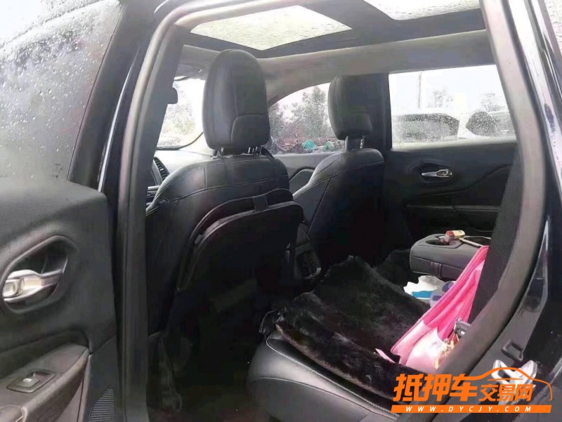 景德鎮18年Jeep自由光4
