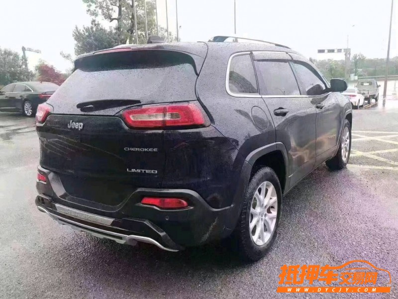 景德鎮18年Jeep自由光6