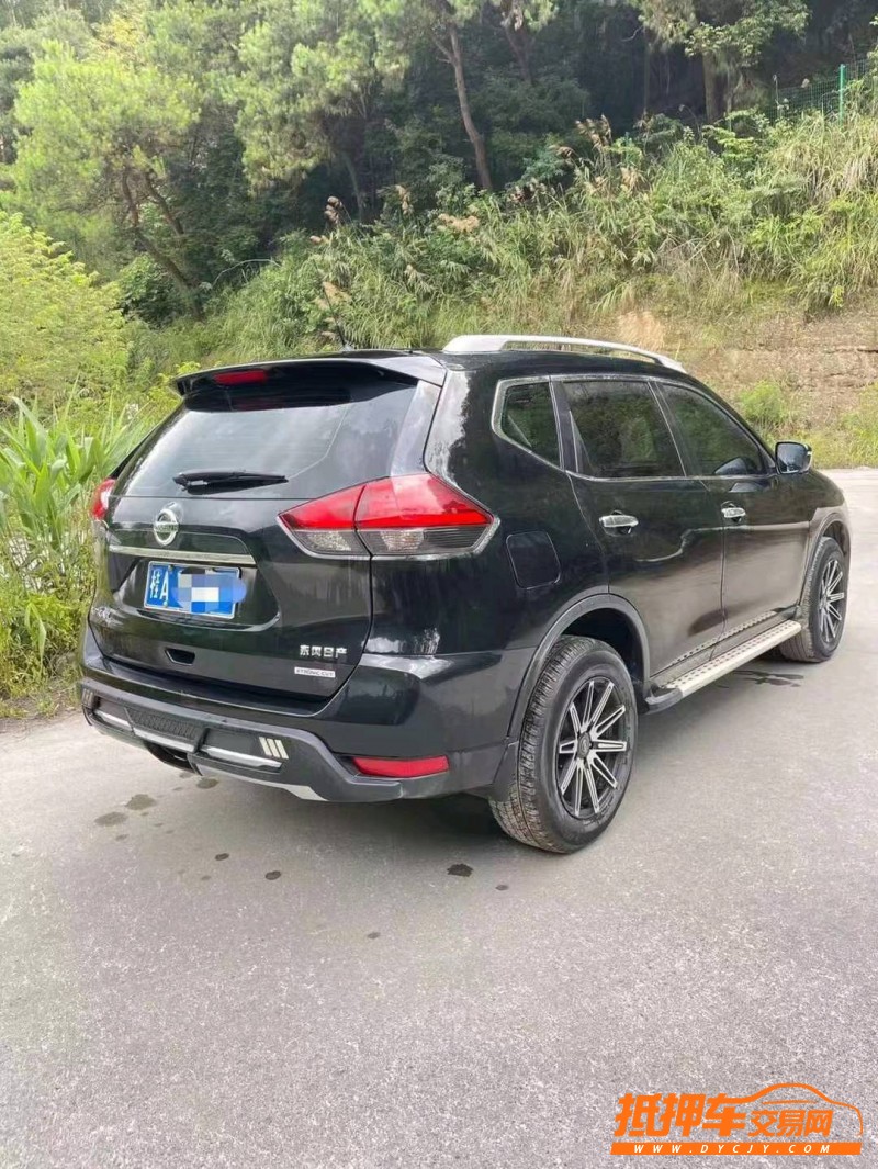 欽州19年日產奇駿5