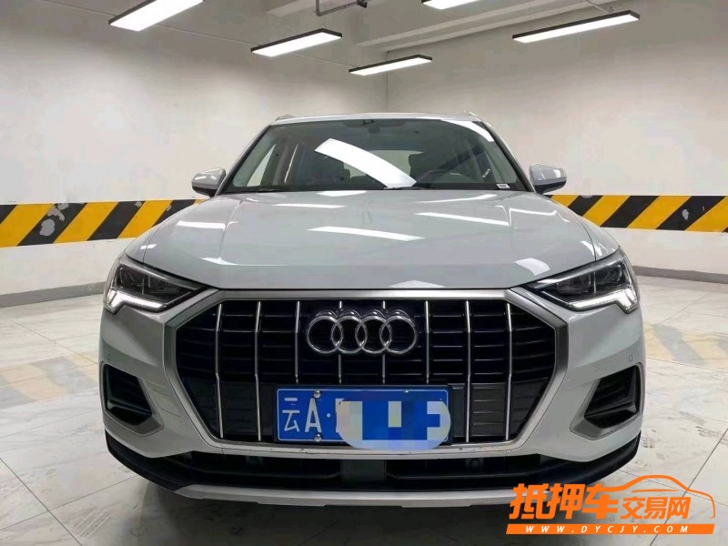 成都21年奧迪Q38
