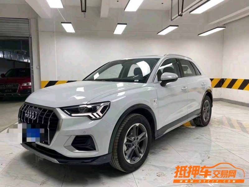 成都21年奧迪Q37