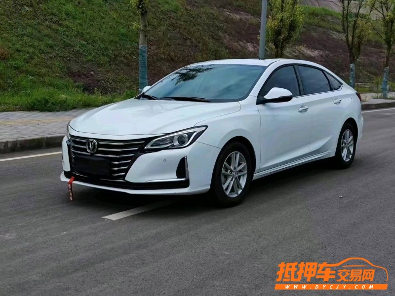 重慶20年長安汽車銳程CC9