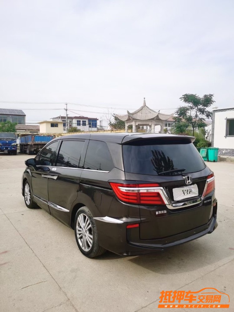 徐州16年本田艾力绅3