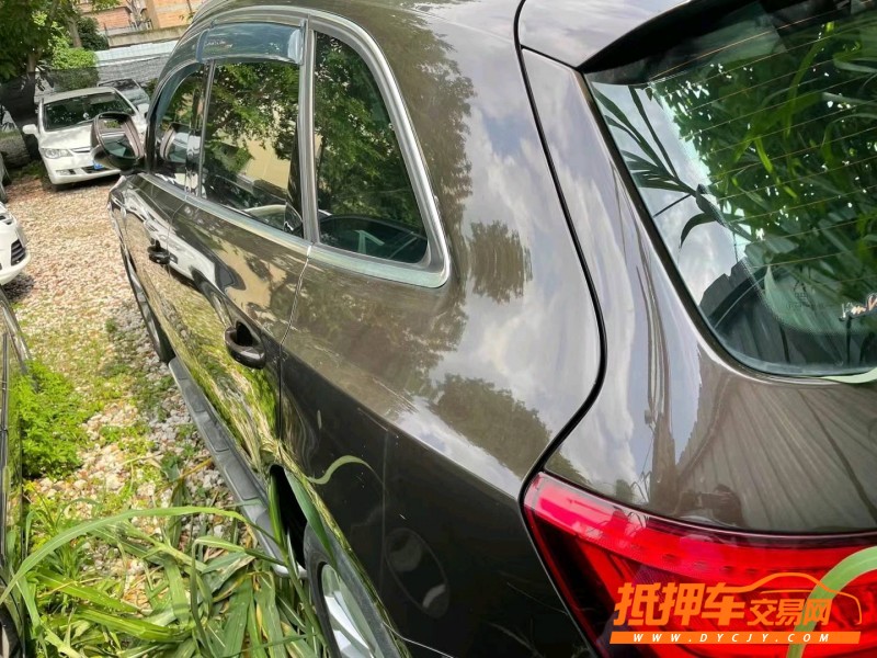 廣州15年奧迪Q58