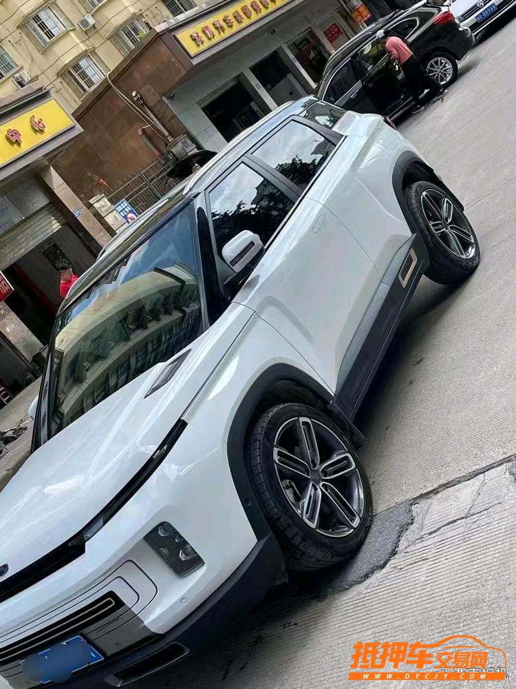 鄂州20年吉利icon6
