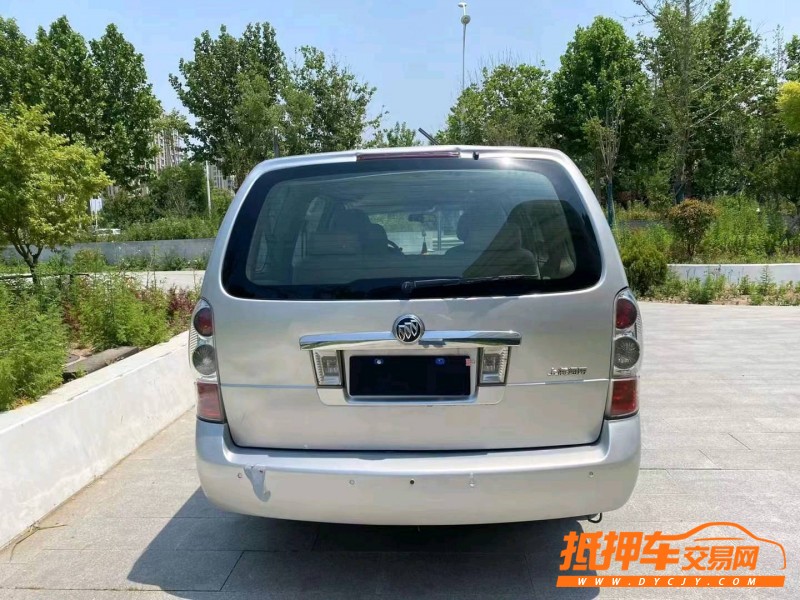 潍坊11年别克GL82