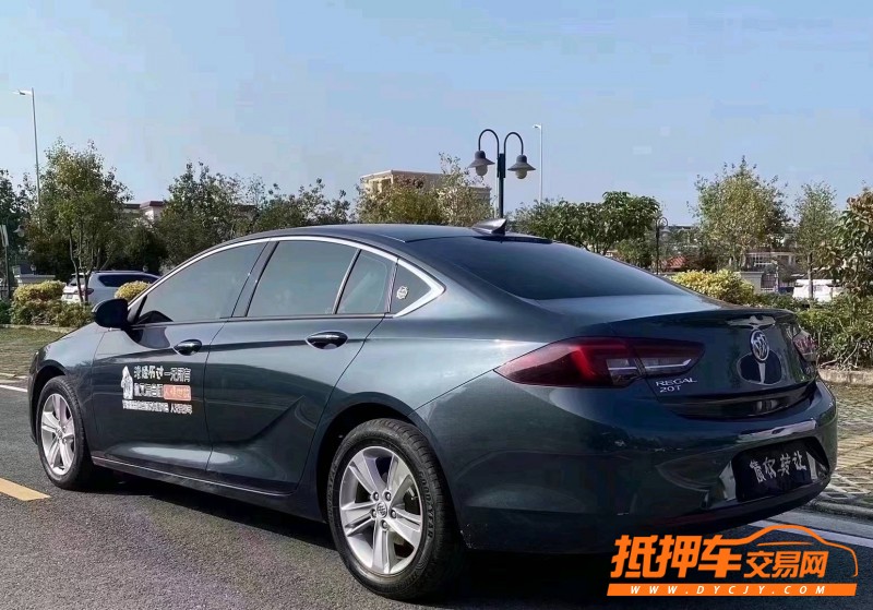 中山20年别克君威4