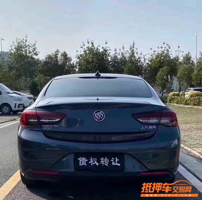 中山20年别克君威5