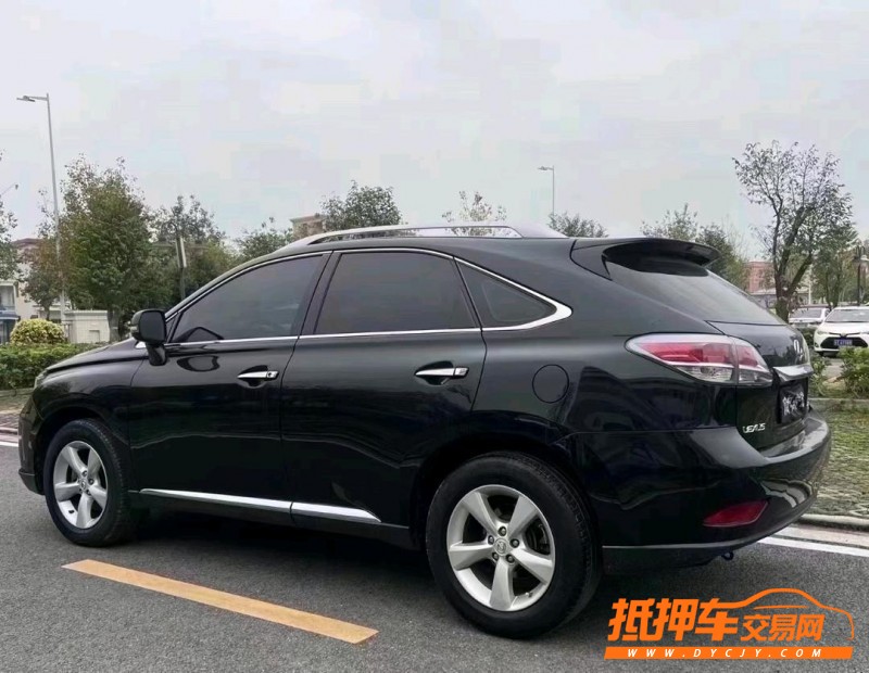 中山14年雷克萨斯RX4