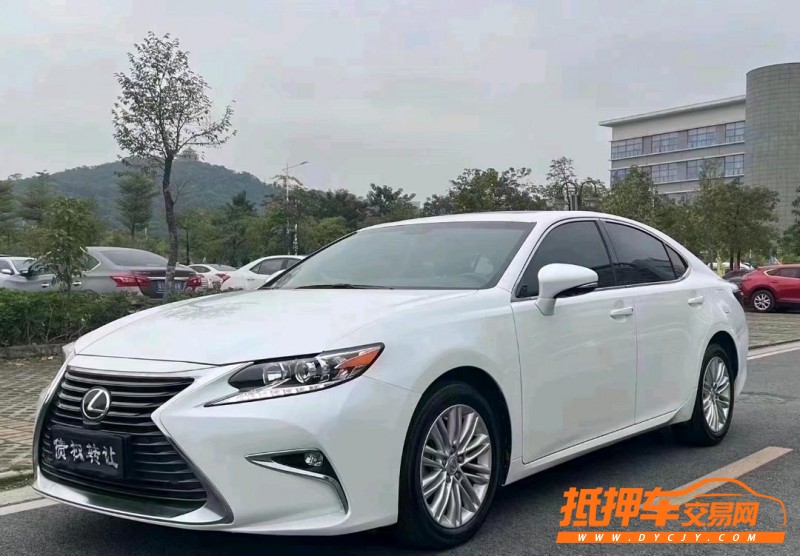 中山17年雷克萨斯ES2