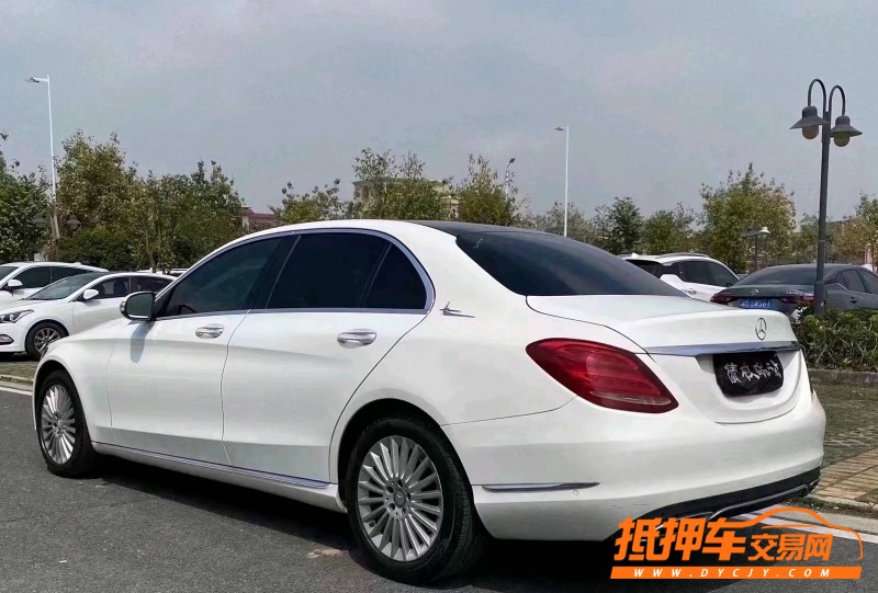 中山14年奔驰C4