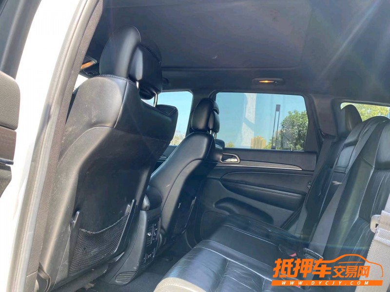 銅陵14年Jeep大切諾基2