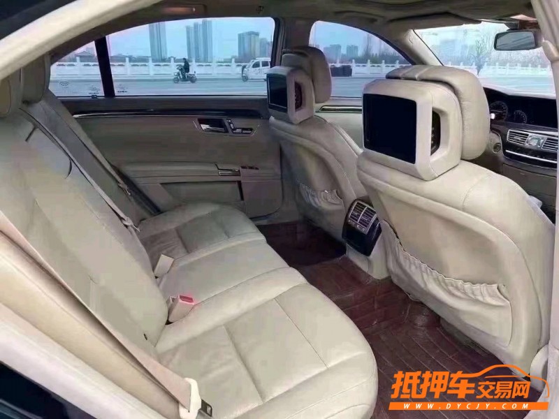 潍坊13年奔驰S8