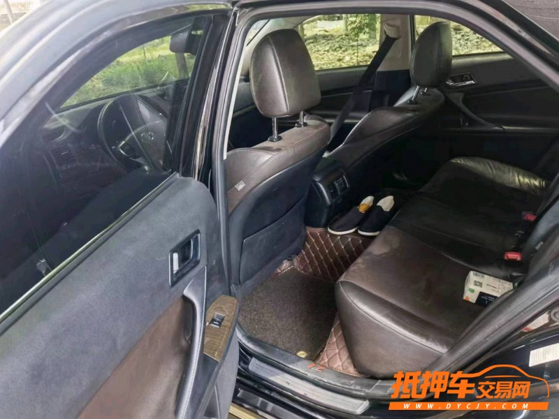 潍坊14年丰田锐志4