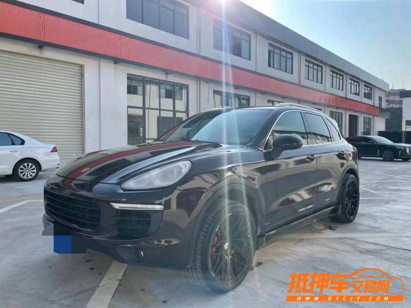 南平12年保時捷卡宴3