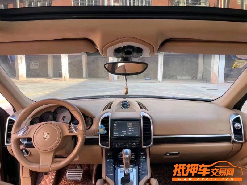 南平12年保時捷卡宴6