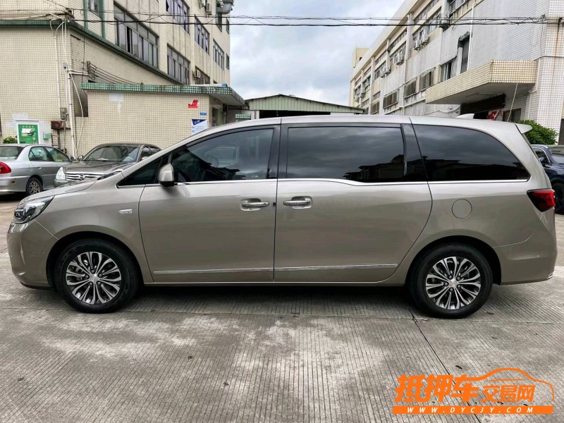 中山22年别克GL83