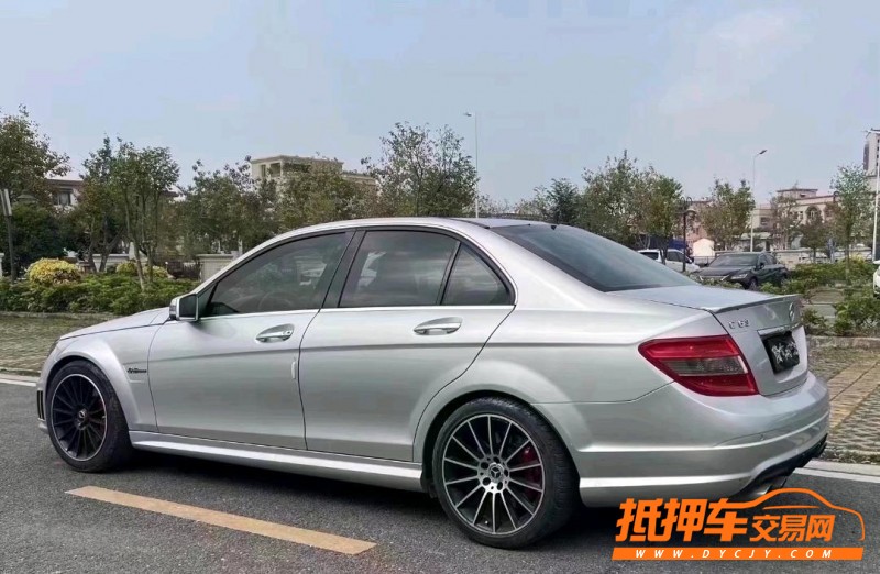 中山11年奔驰AMG6
