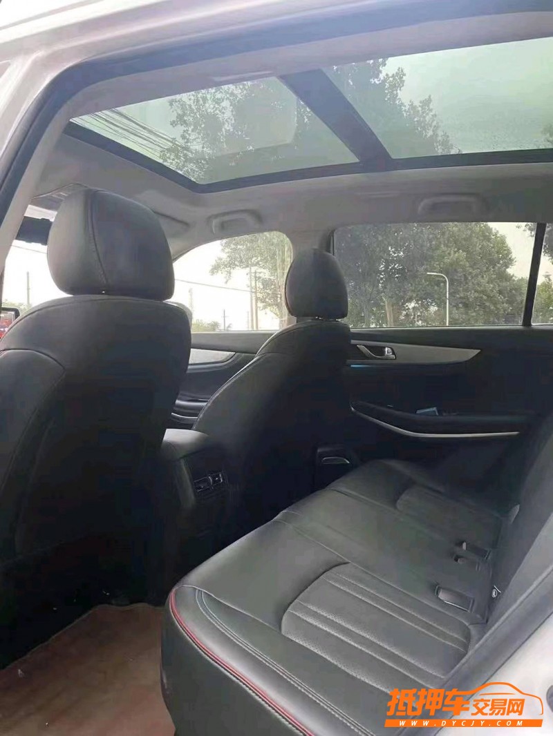 鶴壁18年長安汽車CS758