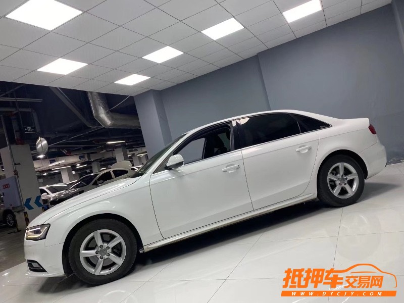 成都14年奧迪A4L7