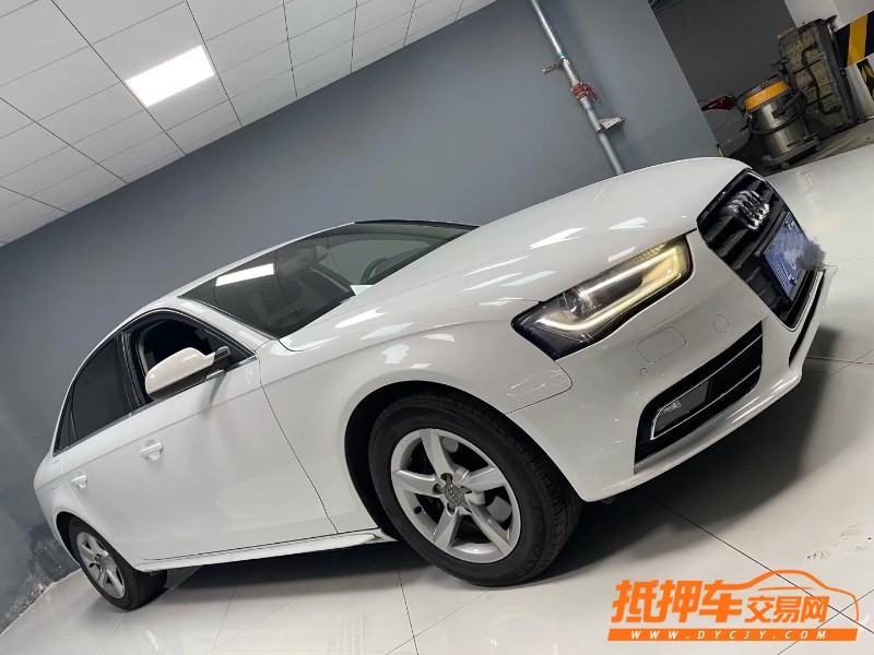 成都14年奧迪A4L5
