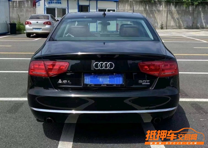 青島11年奧迪A8L8