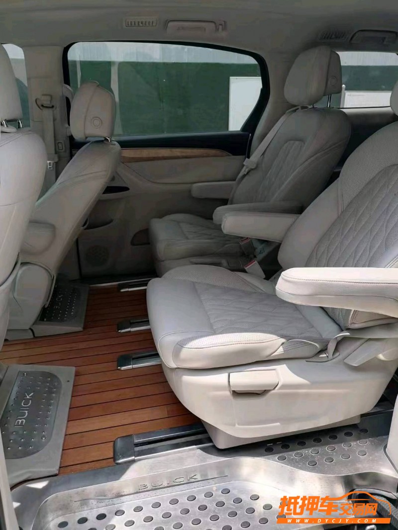 徐州18年别克GL85