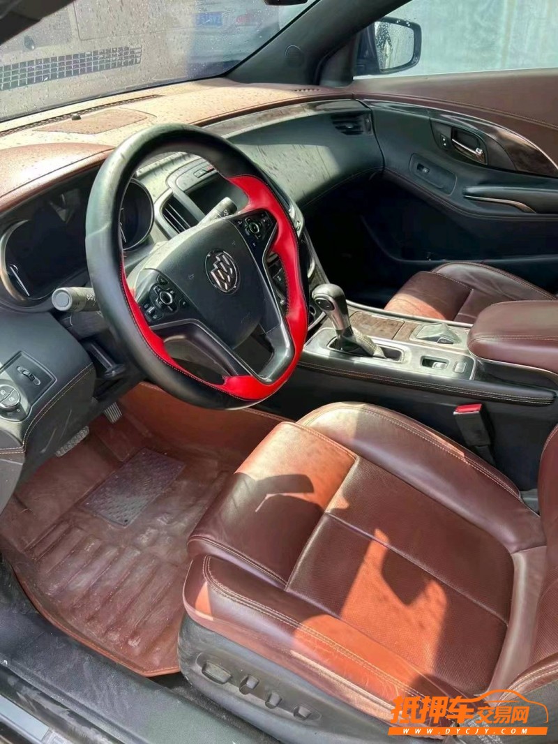 青岛15年别克君越6