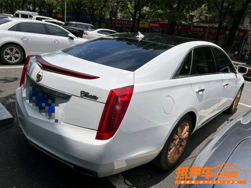 岳陽14年凱迪拉克XTS3