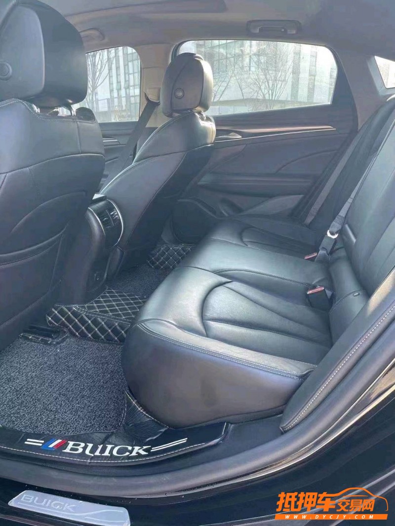 徐州20年别克君越5