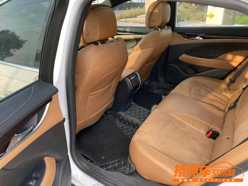 徐州16年别克君越5