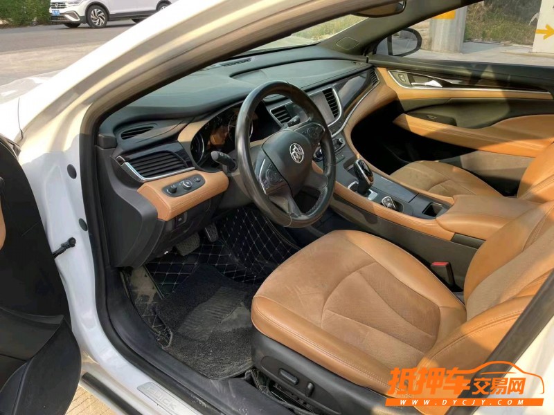 徐州16年别克君越6