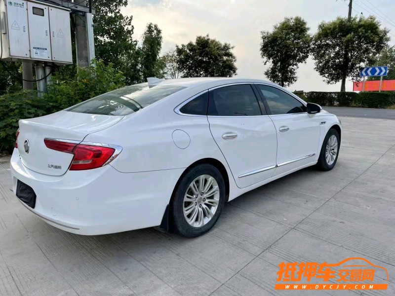 徐州16年别克君越8