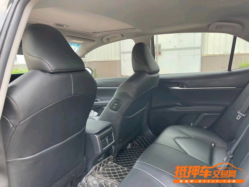 徐州21年丰田凯美瑞5