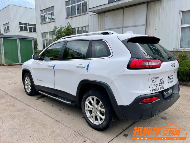 徐州17年Jeep自由光2